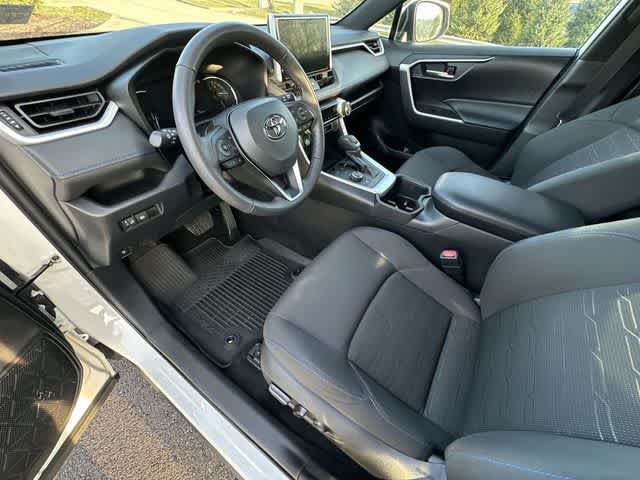 Thumbnail: 2023 Toyota RAV4 - 15