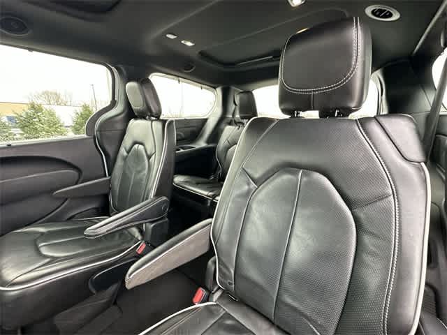 Thumbnail: 2021 Chrysler Pacifica - 19
