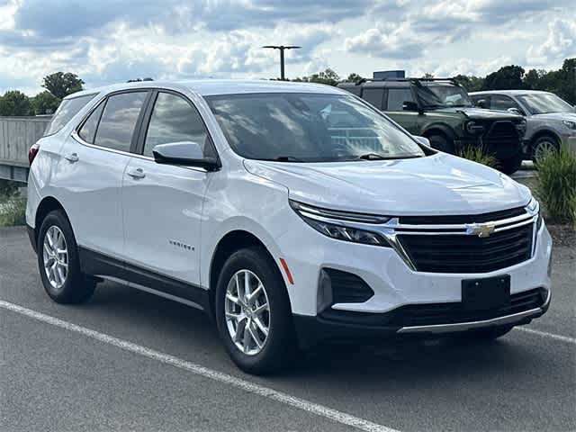 Thumbnail: 2022 Chevrolet Equinox - 30