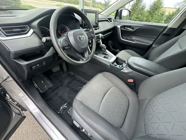 Thumbnail: 2021 Toyota RAV4 - 15