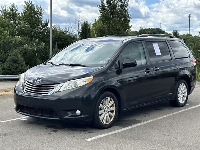 Thumbnail: 2013 Toyota Sienna - 1