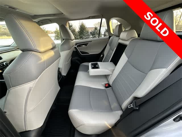 Thumbnail: 2019 Toyota RAV4 - 19