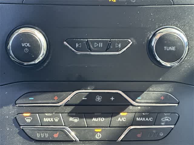 Thumbnail: 2020 Ford Edge - 15