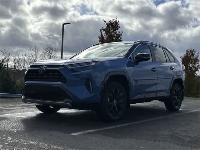 Thumbnail: 2023 Toyota RAV4 - 20