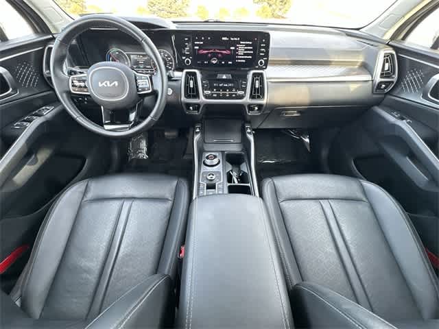 Thumbnail: 2023 Kia Sorento - 22