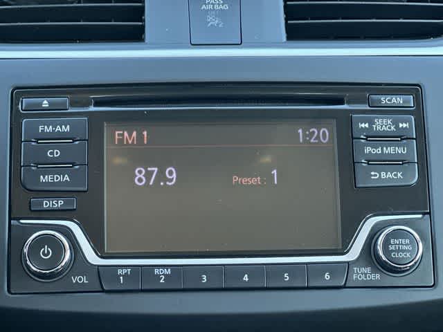 Thumbnail: 2018 Nissan Sentra - 10