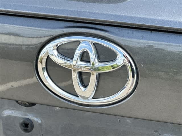 Thumbnail: 2019 Toyota RAV4 - 17