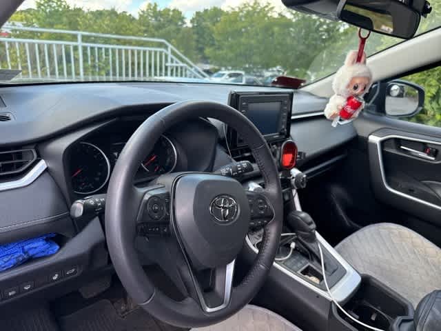 Thumbnail: 2022 Toyota RAV4 - 6