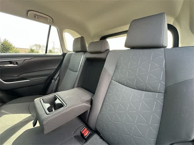 Thumbnail: 2023 Toyota RAV4 - 16