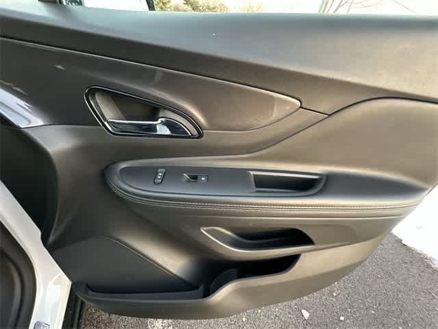 Thumbnail: 2022 Buick Encore - 22