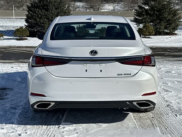 Thumbnail: 2024 Lexus ES - 4