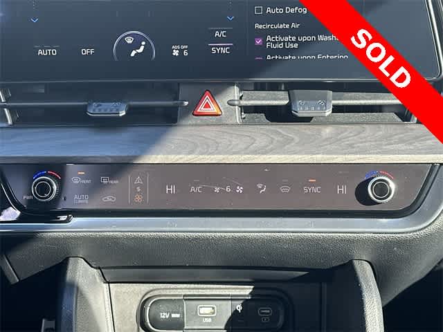 Thumbnail: 2023 Kia Sportage - 17