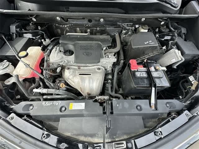 Thumbnail: 2018 Toyota RAV4 - 21