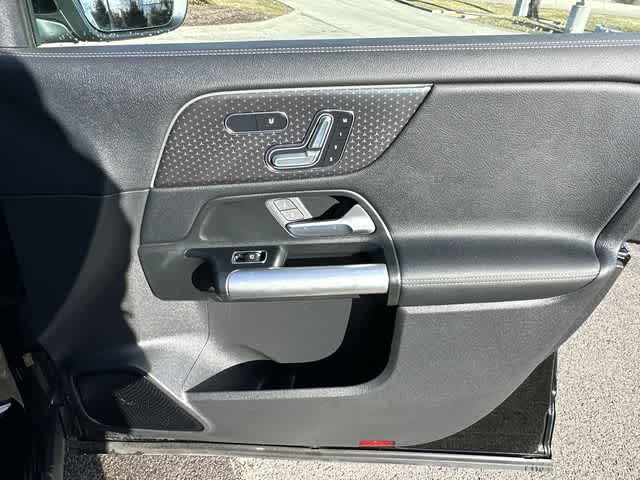 Thumbnail: 2025 Mercedes-Benz GLA - 22