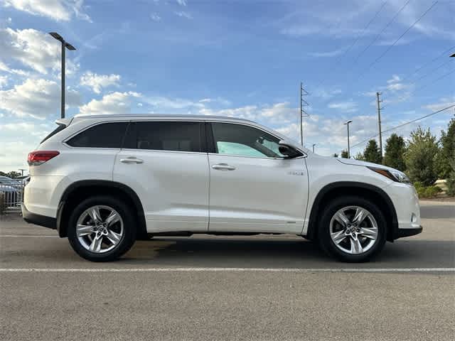 Thumbnail: 2018 Toyota Highlander - 3