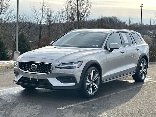 Thumbnail: 2025 Volvo S60 - 1