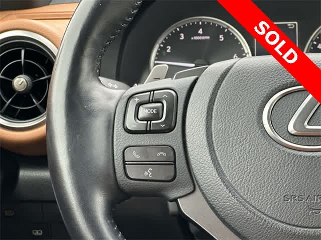 Thumbnail: 2022 Lexus IS - 9