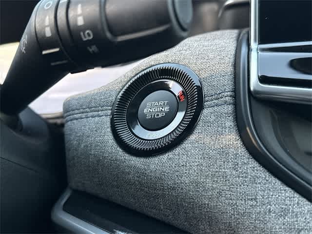 Thumbnail: 2022 Jeep Compass - 10