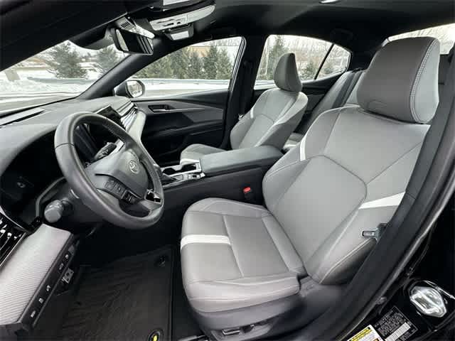 Thumbnail: 2025 Toyota Camry - 16