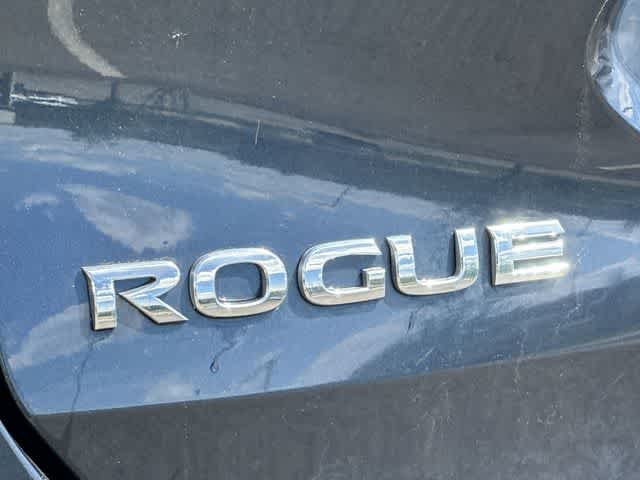 Thumbnail: 2016 Nissan Rogue - 18