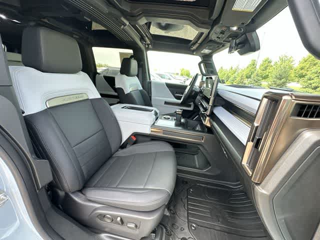 Thumbnail: 2024 GMC Hummer EV - 23