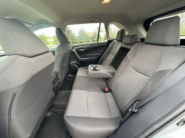 Thumbnail: 2021 Toyota RAV4 - 18