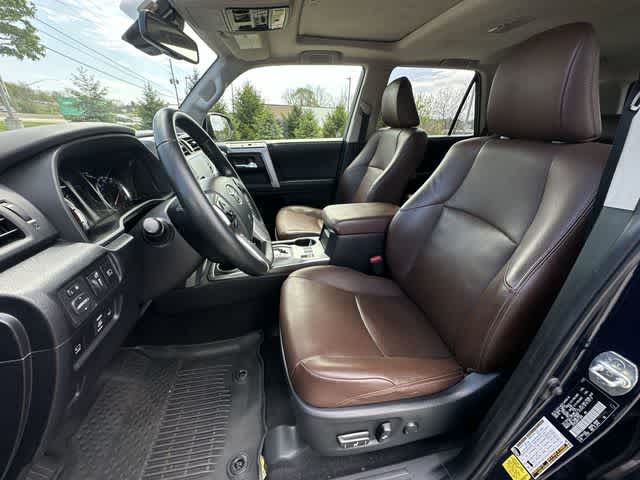 Thumbnail: 2023 Toyota 4Runner - 18