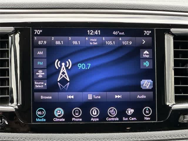 Thumbnail: 2019 Chrysler Pacifica - 12