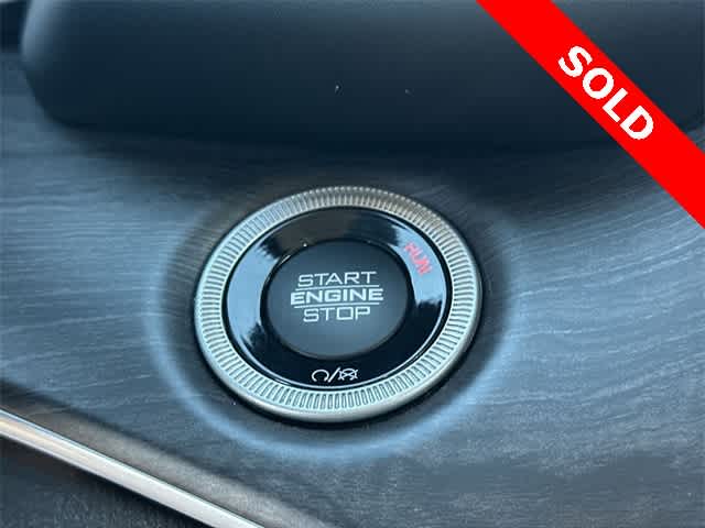 Thumbnail: 2022 Jeep Grand Cherokee - 11