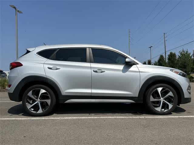 Thumbnail: 2017 Hyundai Tucson - 3