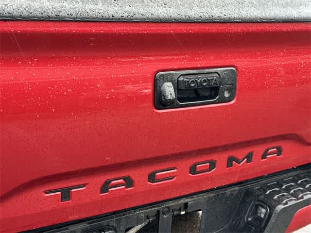 Thumbnail: 2023 Toyota Tacoma - 15