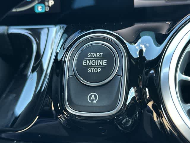 Thumbnail: 2025 Mercedes-Benz GLA - 10