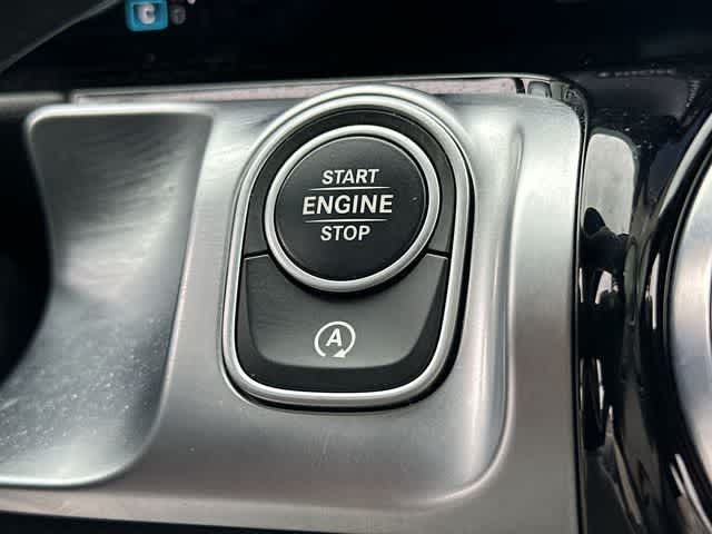 Thumbnail: 2025 Mercedes-Benz GLB - 10