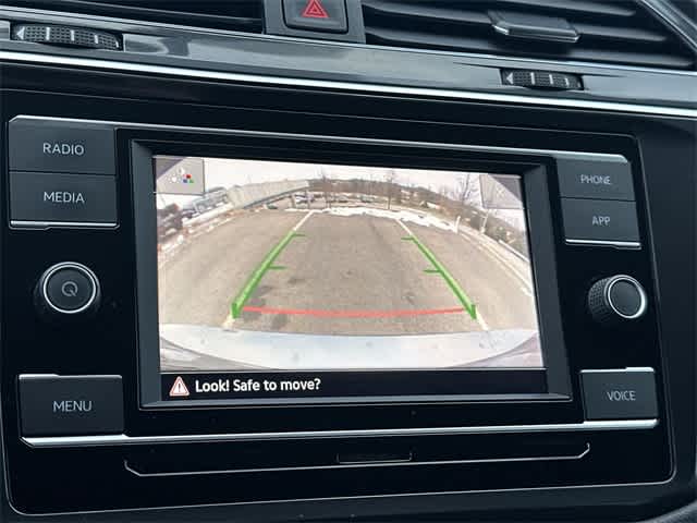 Thumbnail: 2020 Volkswagen Tiguan - 12