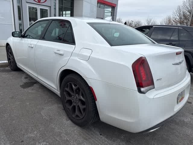 Thumbnail: 2016 Chrysler 300 - 6