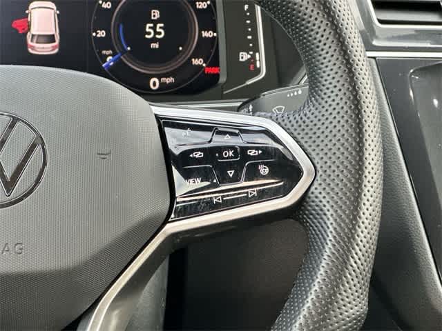 Thumbnail: 2022 Volkswagen Tiguan - 10