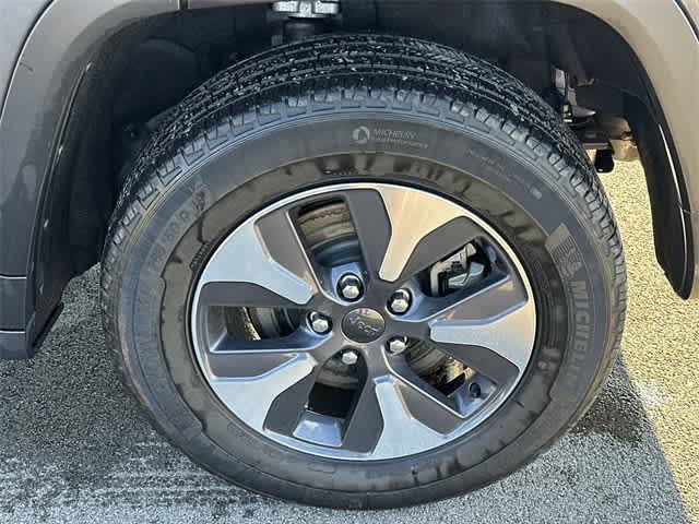 Thumbnail: 2022 Jeep Grand Cherokee - 5