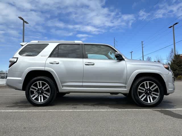 Thumbnail: 2019 Toyota 4Runner - 3