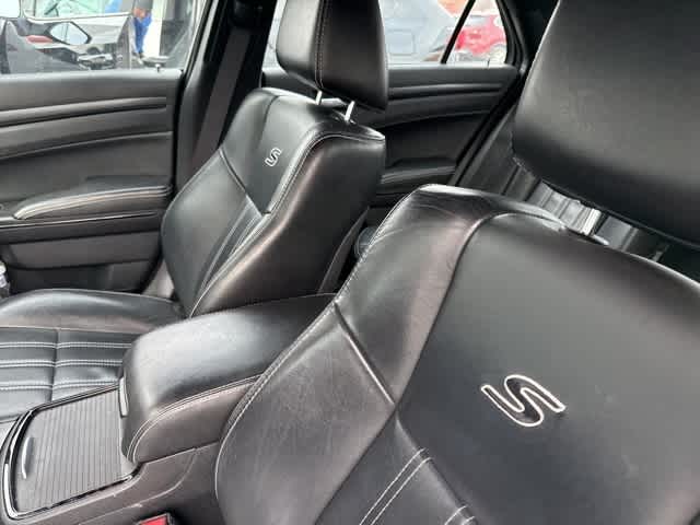 Thumbnail: 2016 Chrysler 300 - 8