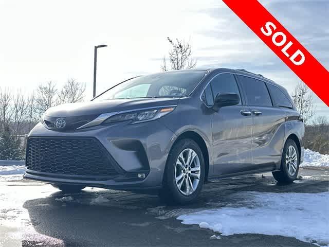 Thumbnail: 2022 Toyota Sienna - 21