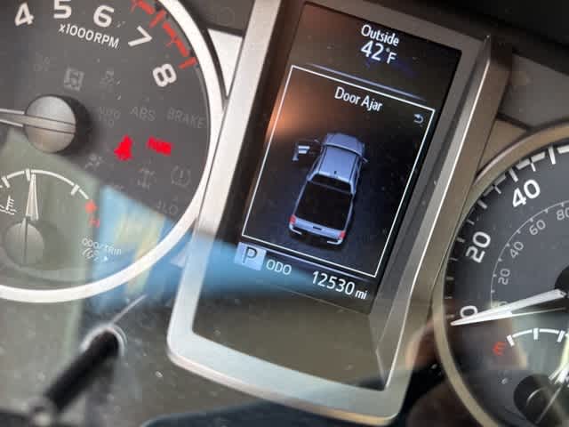 Thumbnail: 2023 Toyota Tacoma - 9