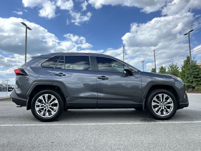 Thumbnail: 2022 Toyota RAV4 - 3