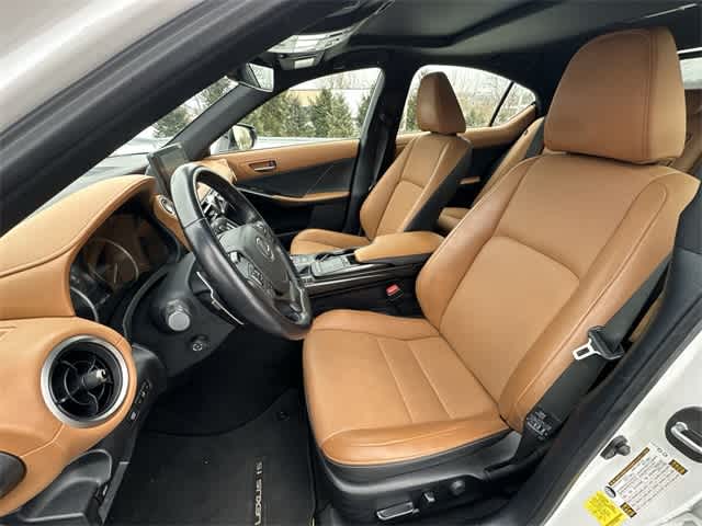 Thumbnail: 2022 Lexus IS - 18