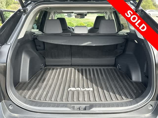 Thumbnail: 2022 Toyota RAV4 - 22