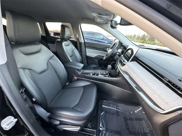 Thumbnail: 2022 Jeep Compass - 22