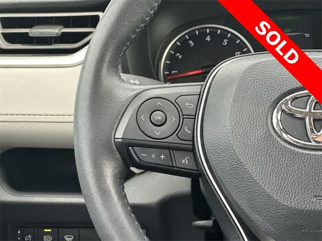 Thumbnail: 2022 Toyota RAV4 - 9