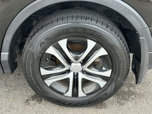 Thumbnail: 2018 Toyota RAV4 - 5