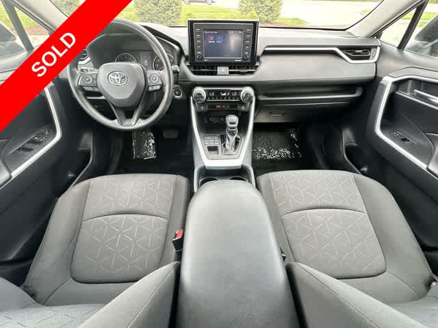 Thumbnail: 2021 Toyota RAV4 - 19