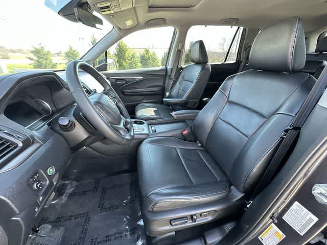 Thumbnail: 2022 Honda Pilot - 17