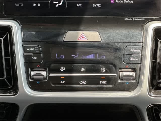 Thumbnail: 2022 Kia Sorento - 16